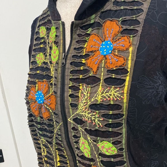 Rising International Patchwork Distressed Lightweight Hoodie Jacket | SZ Large - Picture 4 of 10